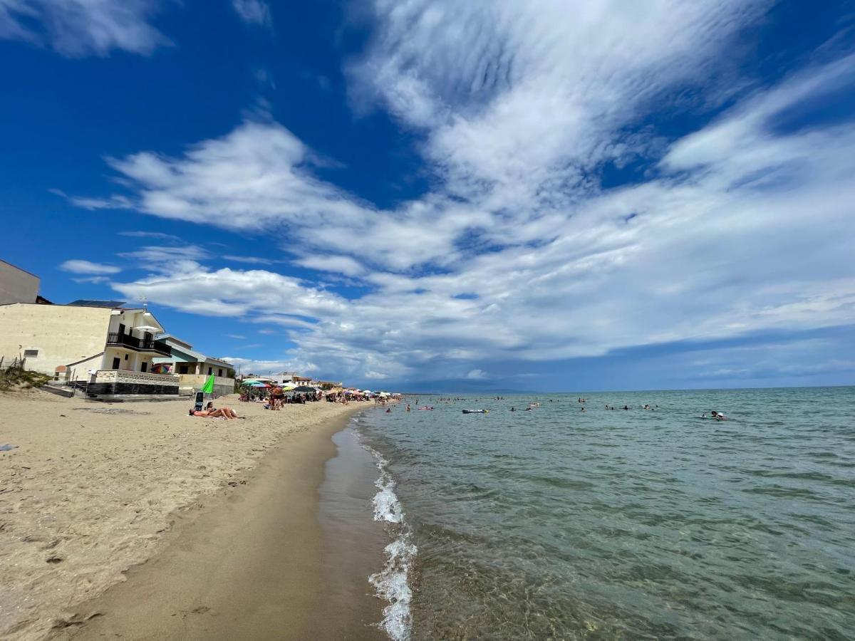 Paradiso Fronte Mare Agnone Bagni Exterior photo